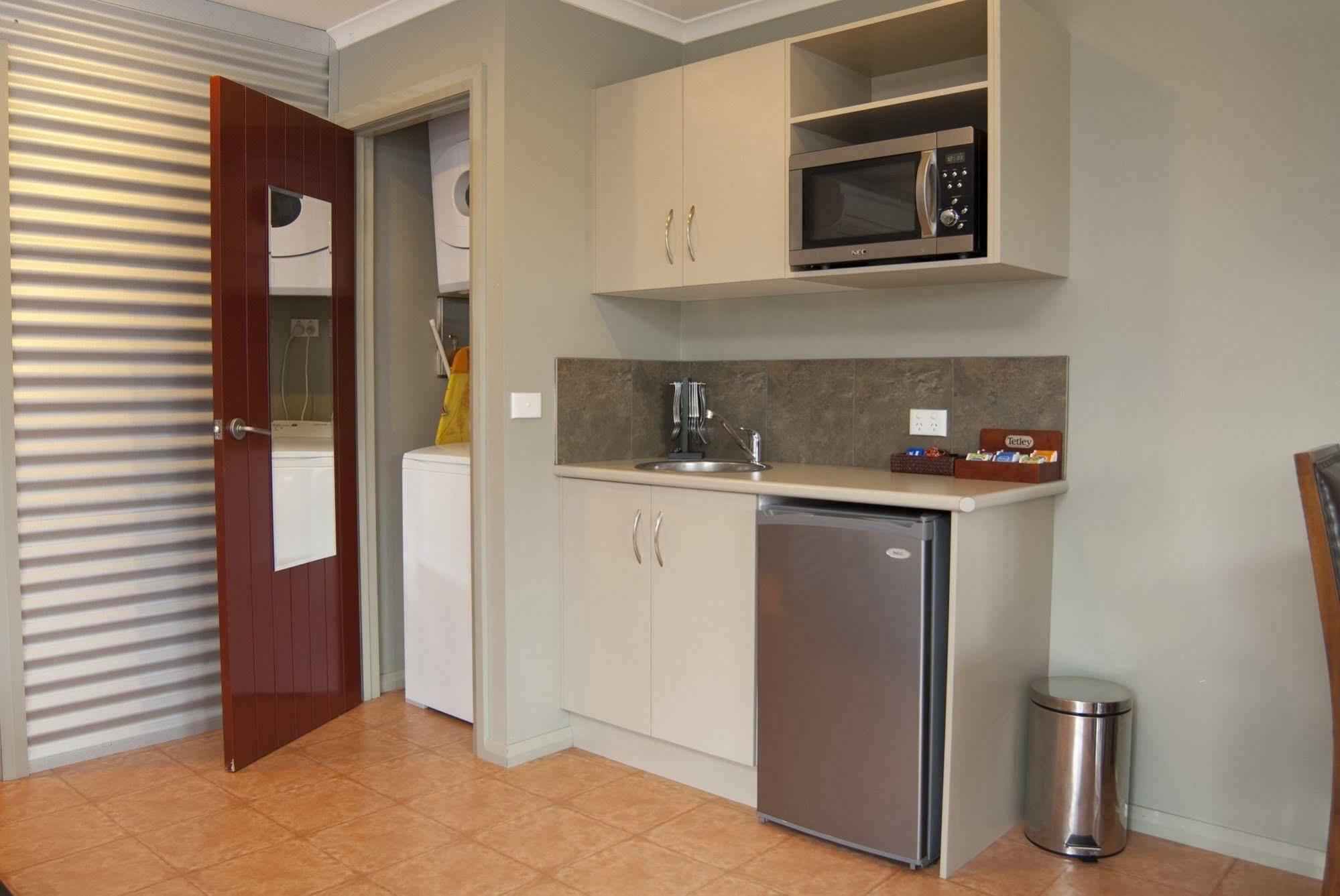 Bairnsdale Motel Екстериор снимка